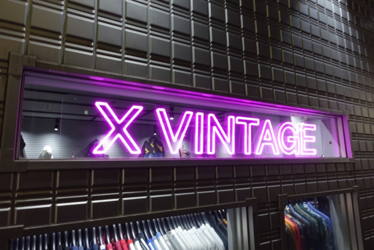 X Vintage — 3