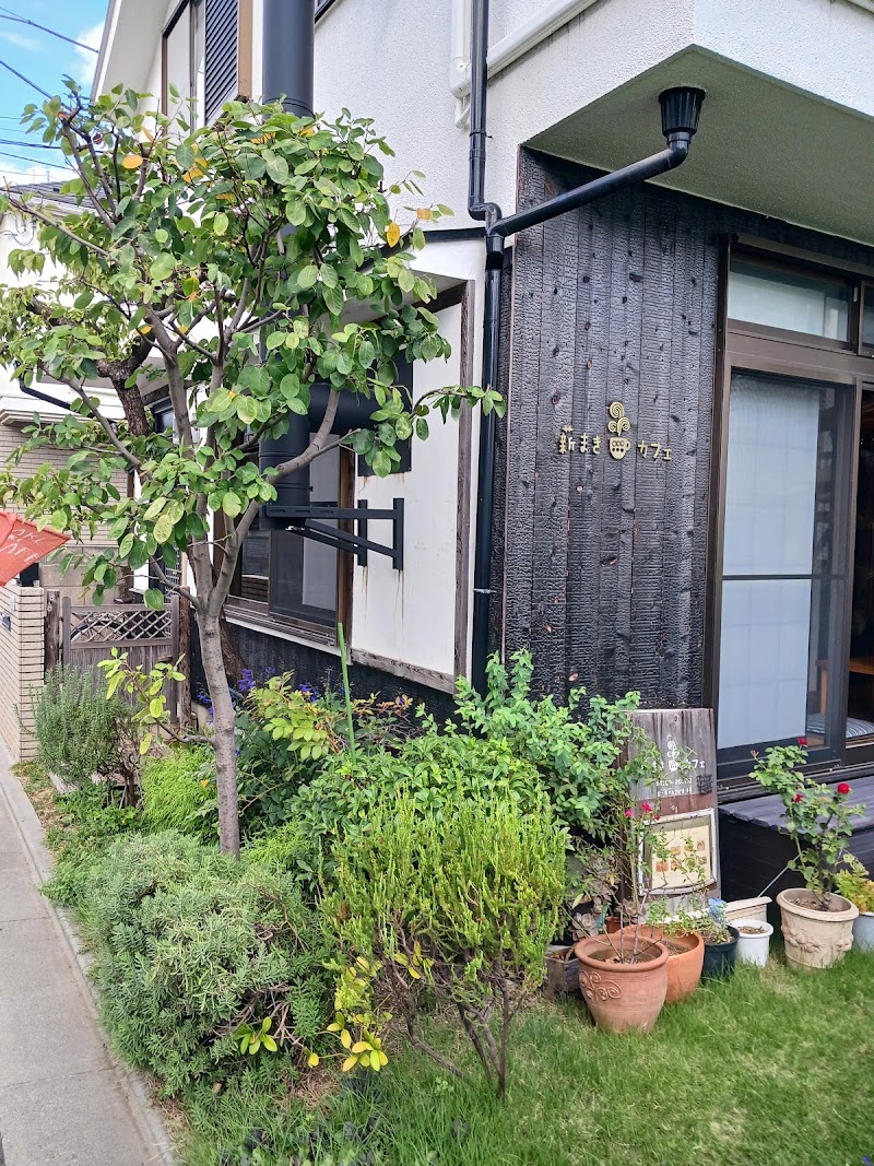 Maki Maki Cafe — 3