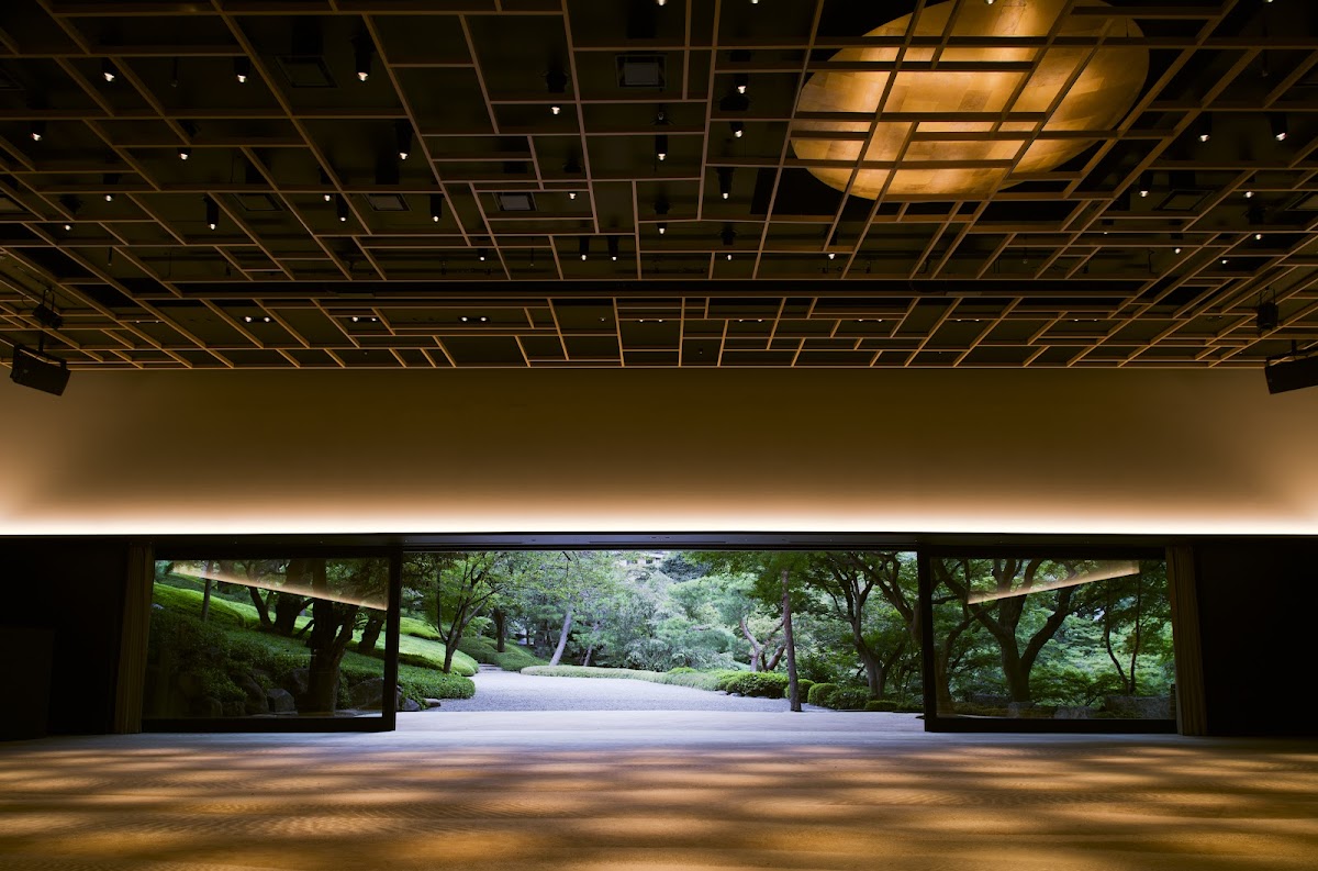 八芳園 (Happo-en)