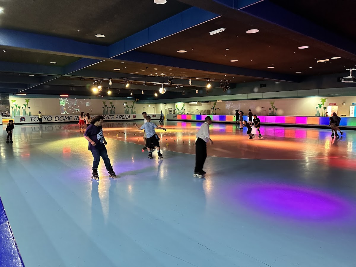 Tokyo Dome Roller Skate Arena (トウキョウ ドーム ローラー スケート アリーナ) — 2
