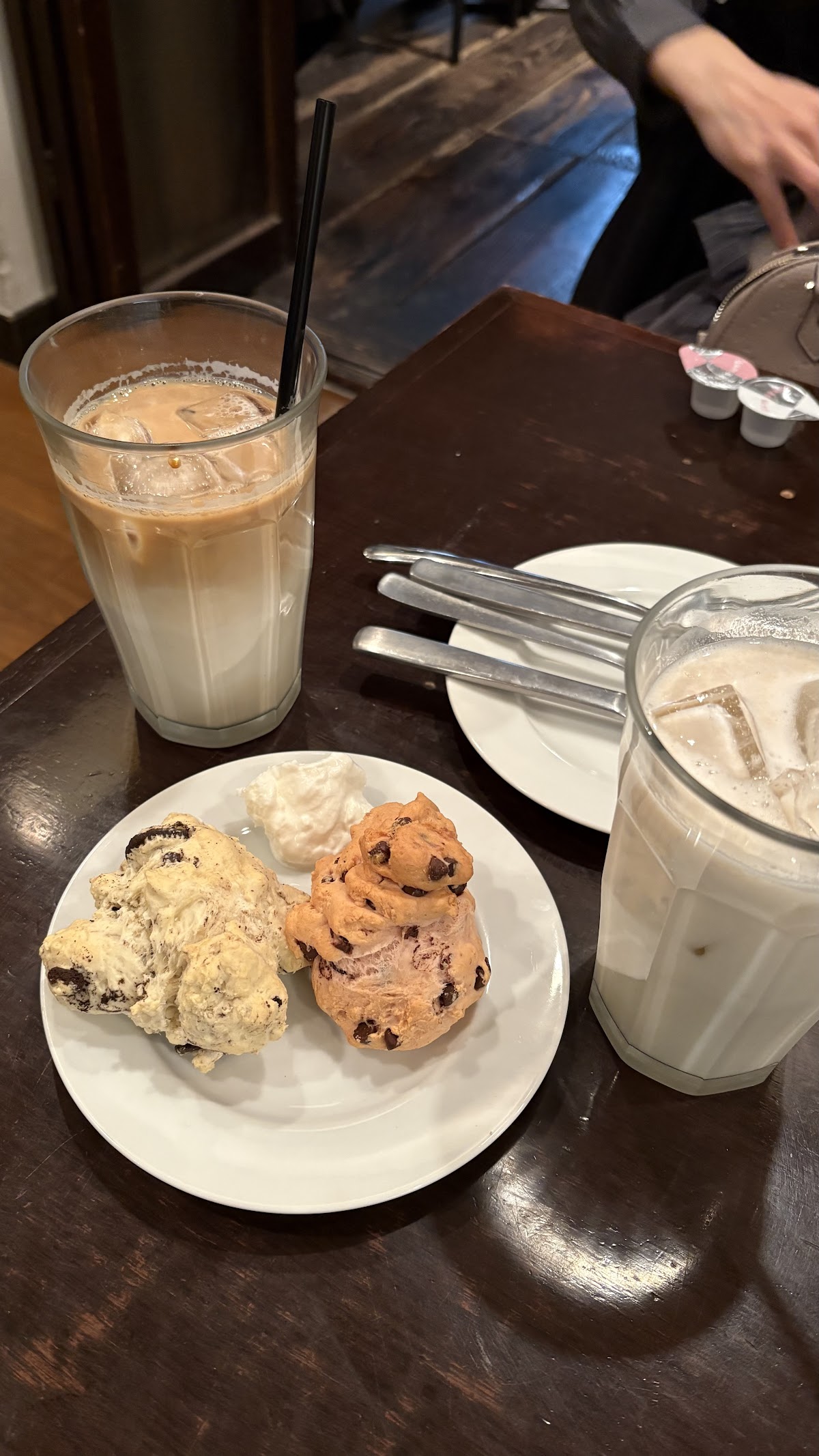 Ningen-kankei cafe de copain — 3