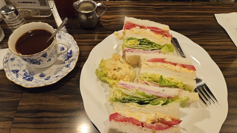 Café Lapin — 3