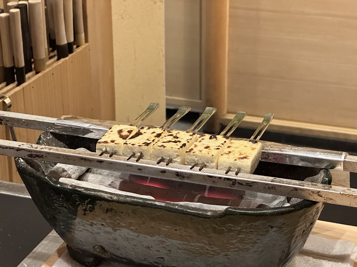Kaiseki Komuro (懐石こむろ)