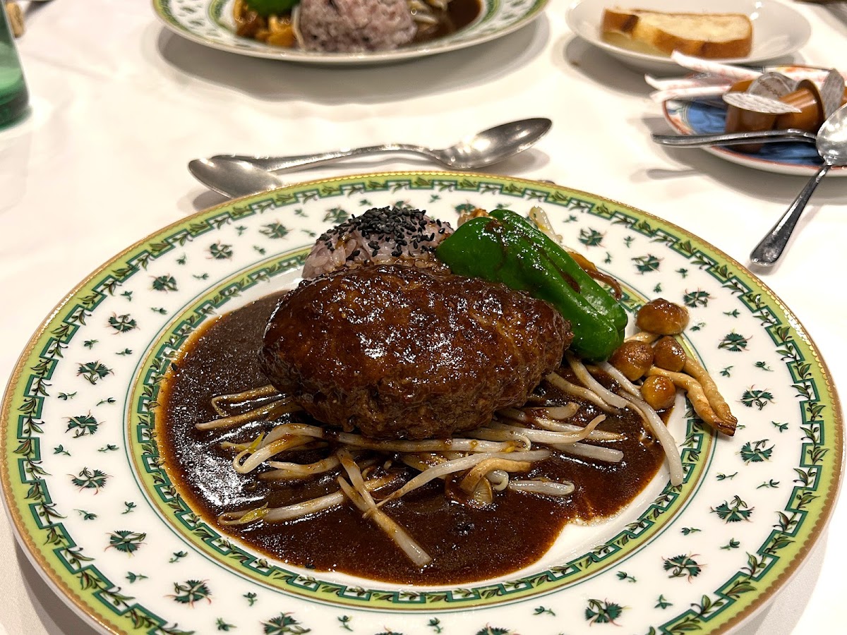 Bistro Q — 3