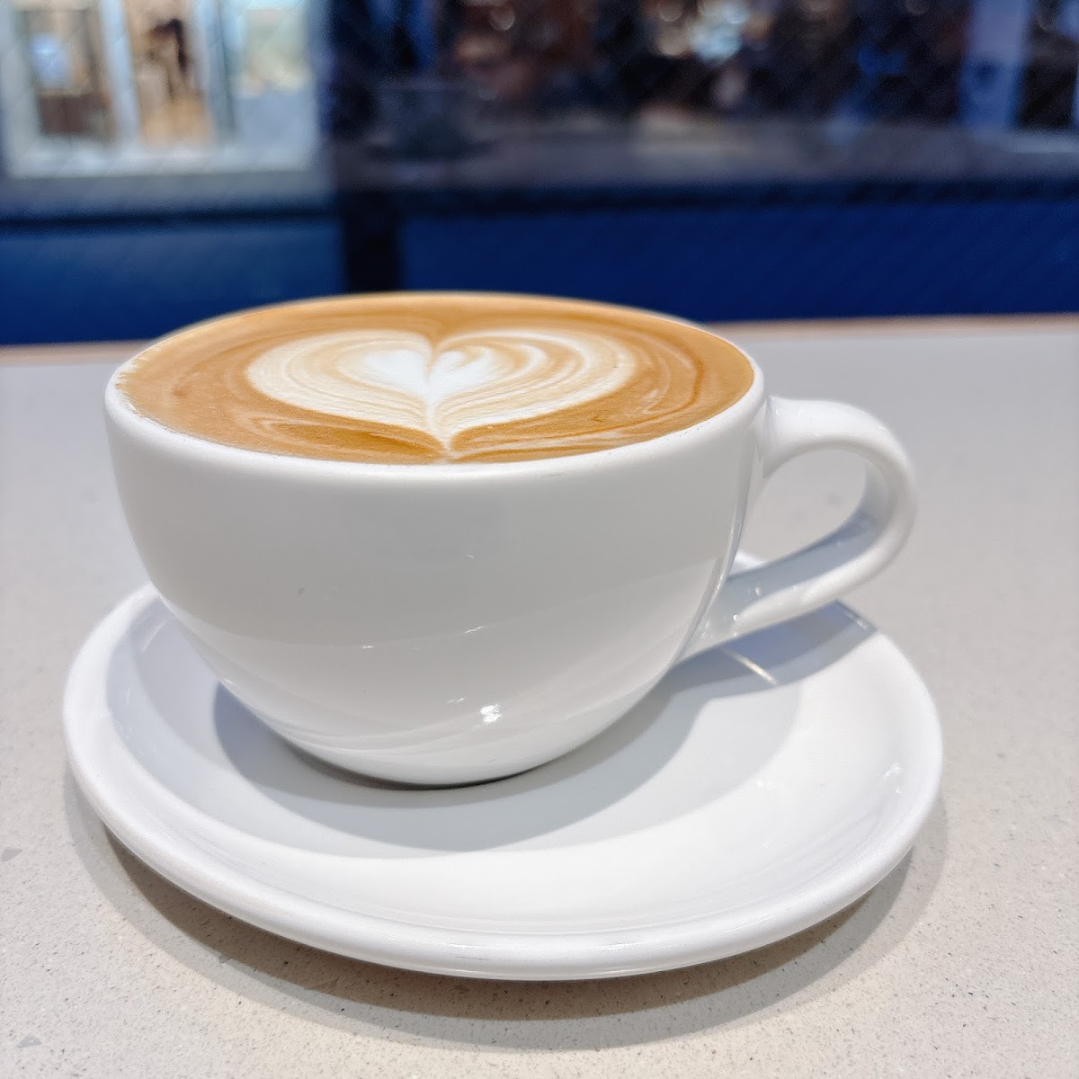Blue Bottle Coffee - Hiro-o Cafe (ブルーボトルコーヒー 広尾カフェ) — 3