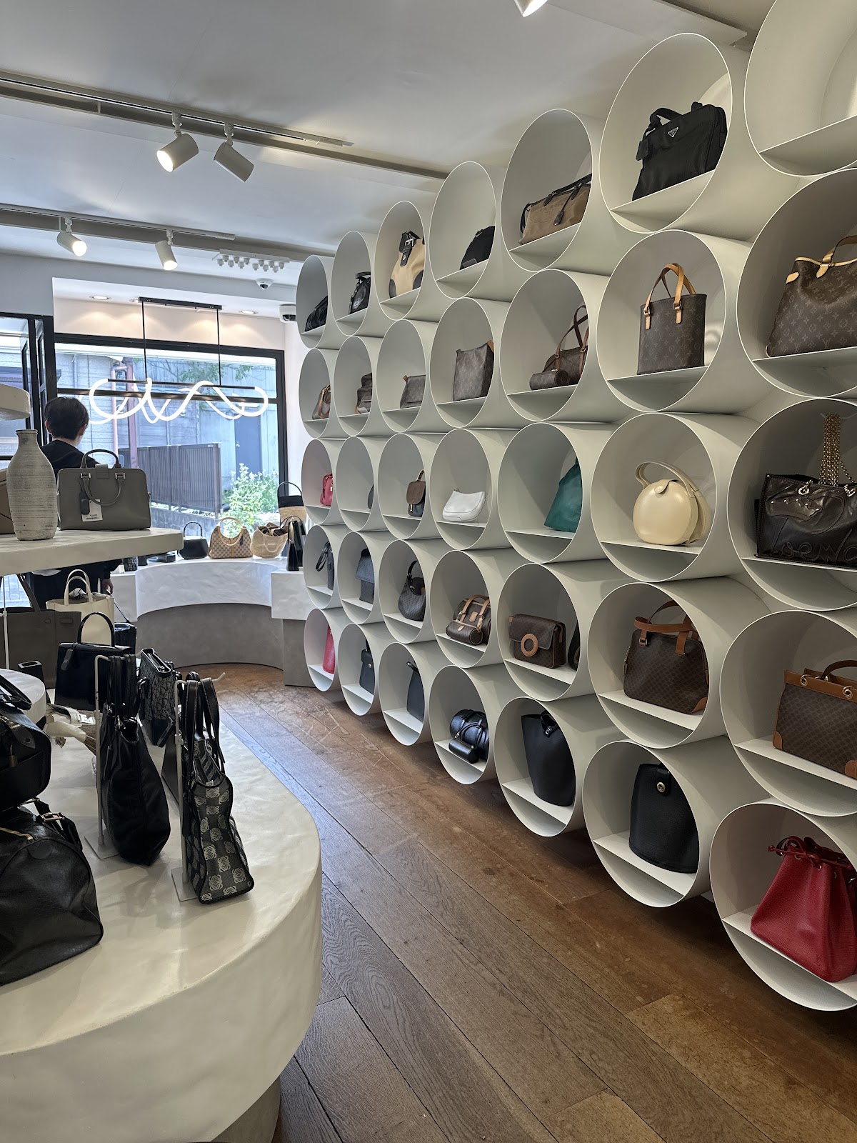 Hedy Daikanyama (ヘディ代官山) Vintage Shop Tokyo — 2