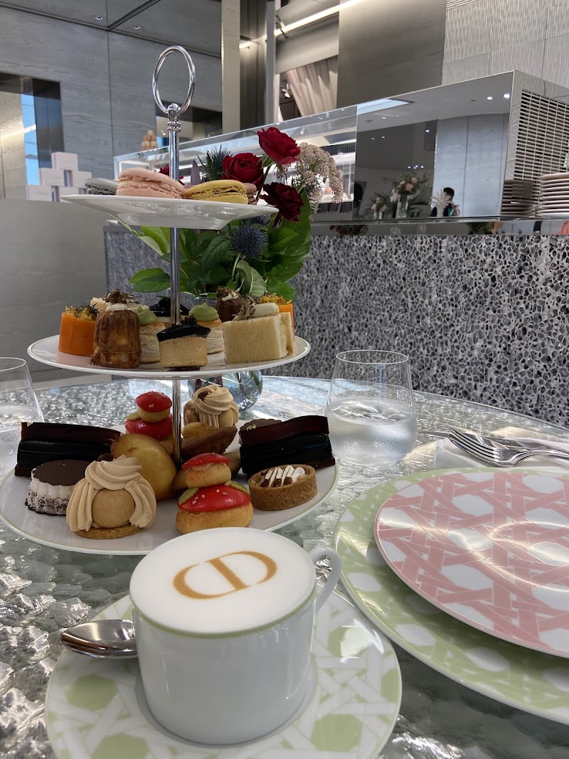 CAFÉ DIOR by Anne-Sophie Pic Ginza — 2