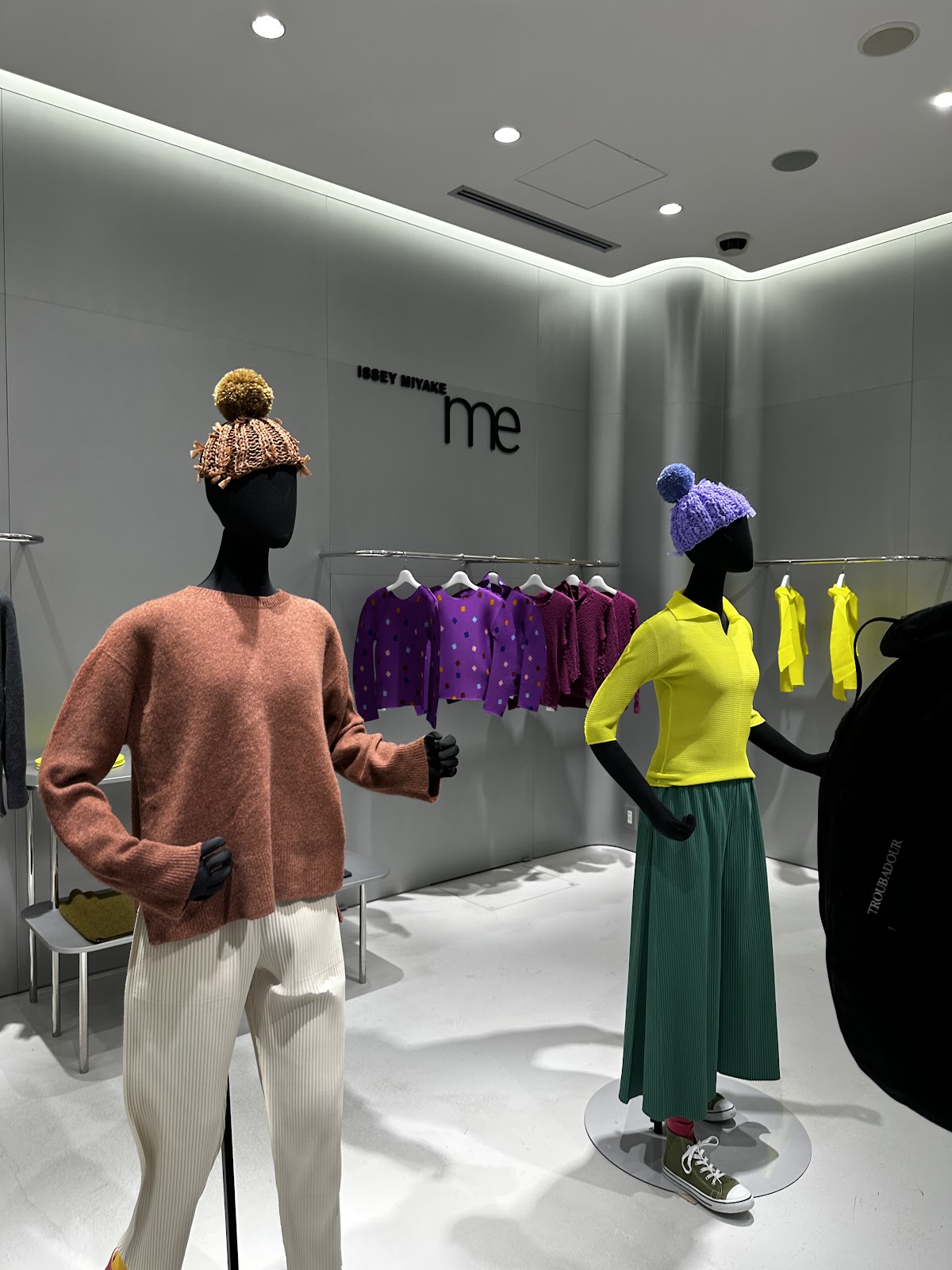 me ISSEY MIYAKE Aoyama Store (ミー イッセイ ミヤケ 青山店) — 2