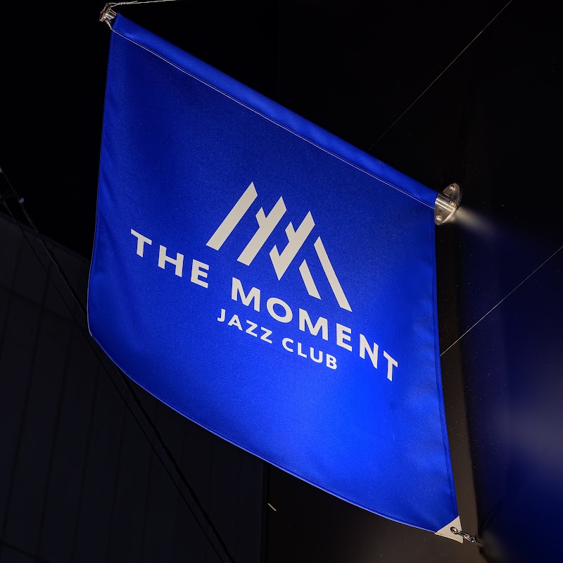 THE MOMENT JAZZ CLUB — 3