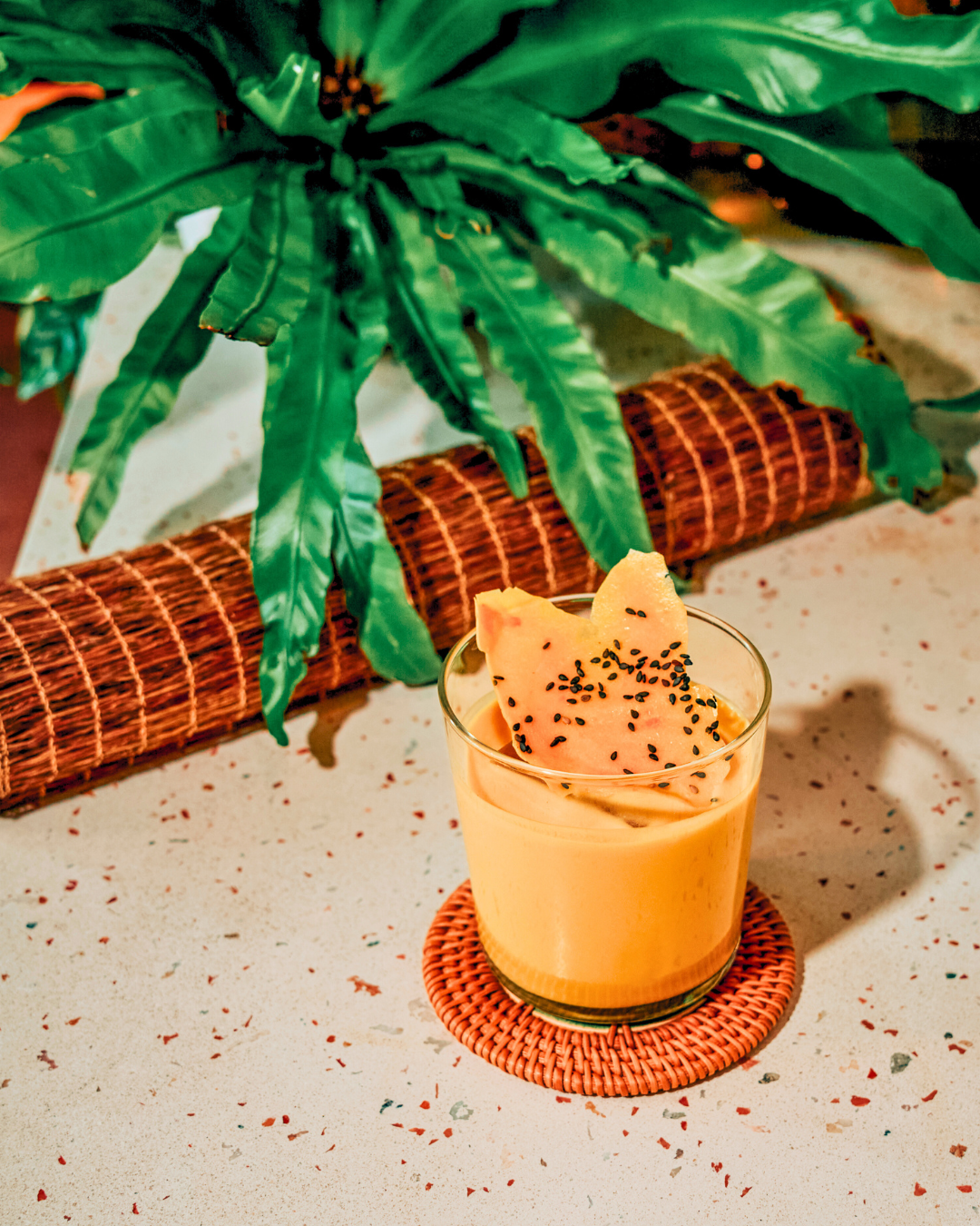 TENCUPS Cafe & Cocktail Bar — 2