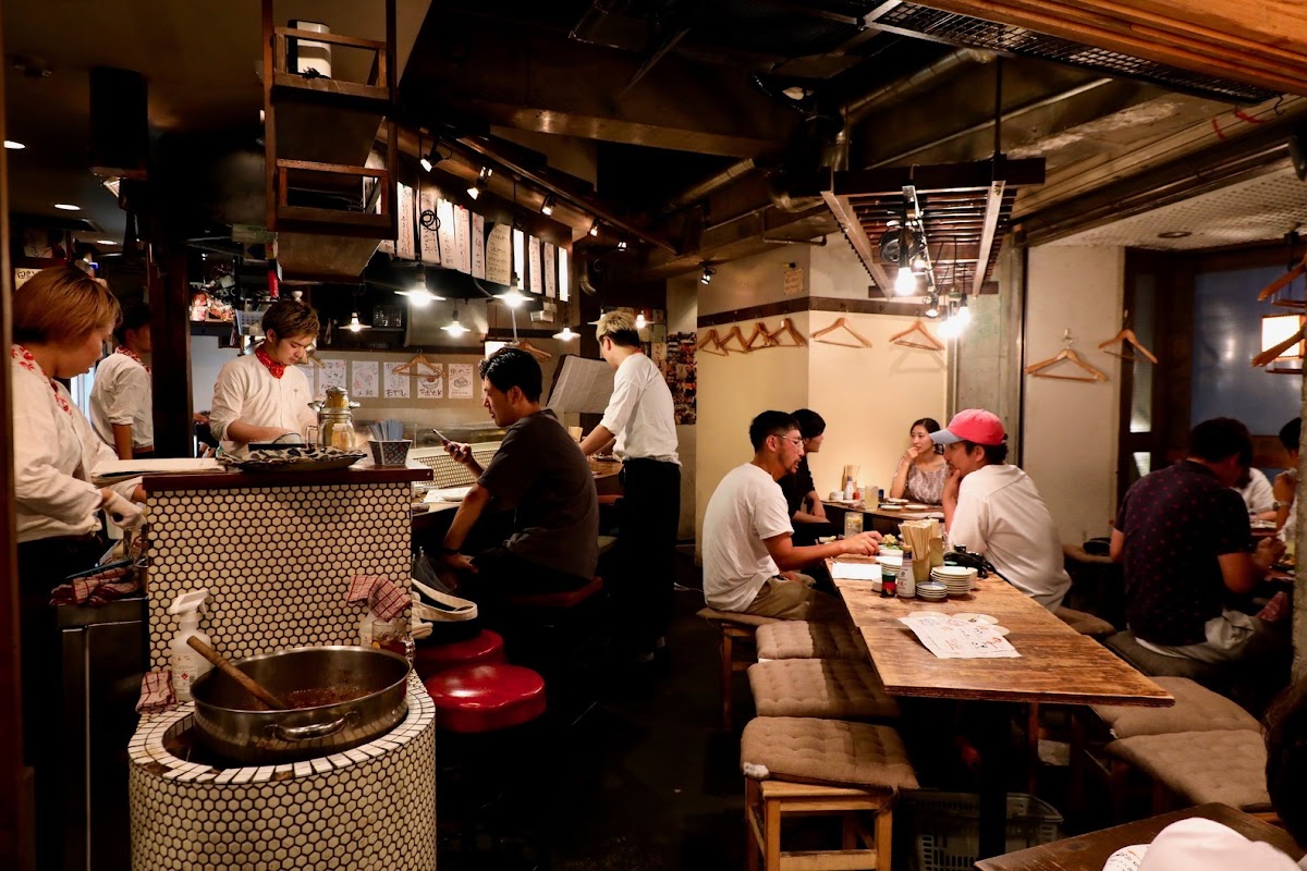 Gouraku Sakaba Genten (娯楽酒場 源点)