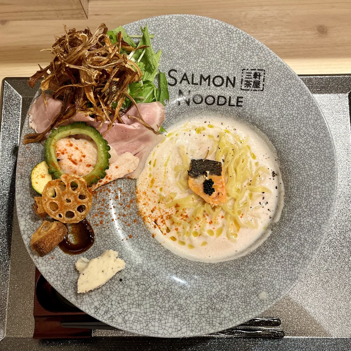 サーモンnoodle三軒茶屋 — 3
