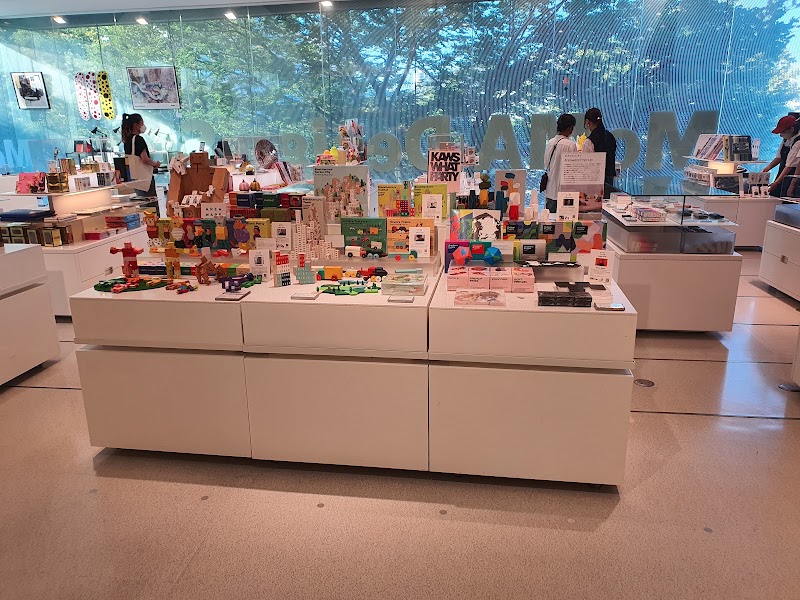 MoMA Design Store Omotesando — 3
