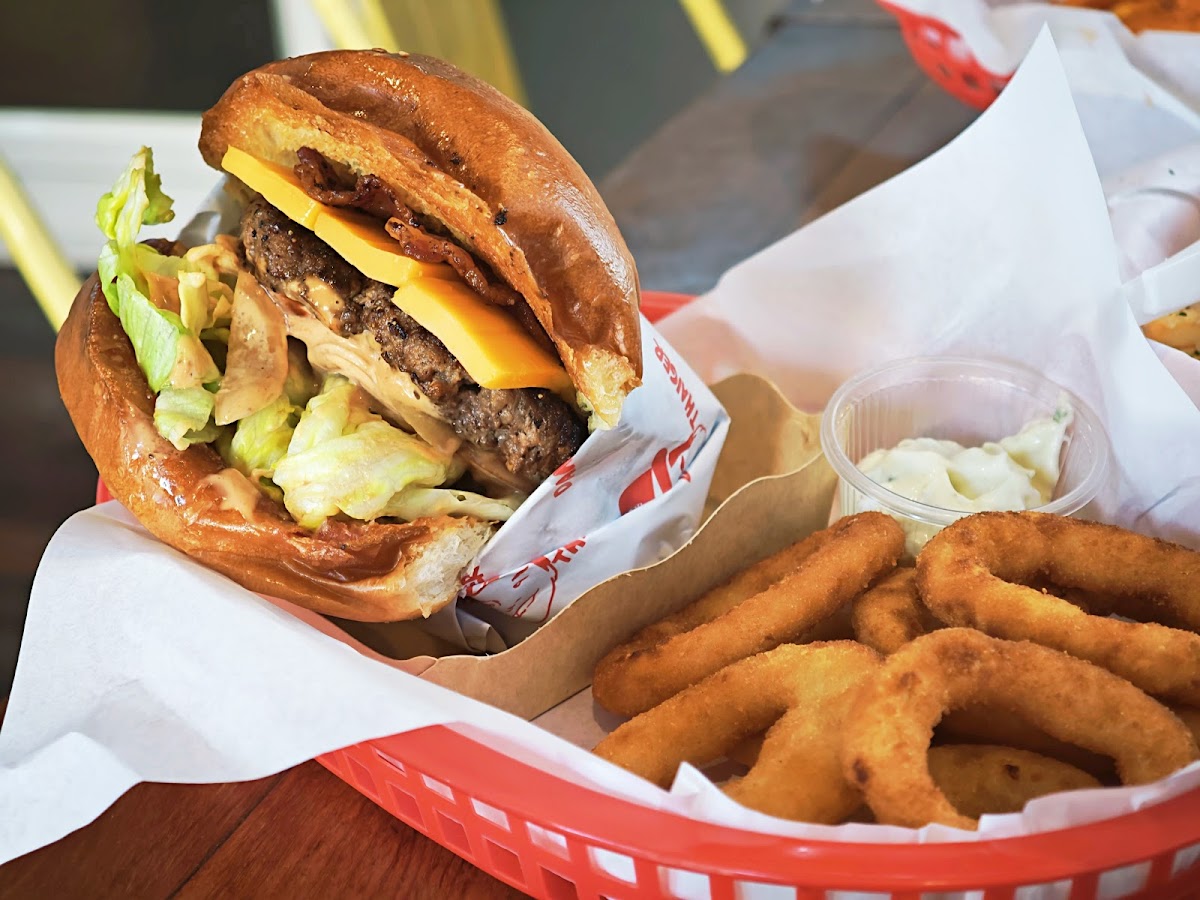 Daniel Thaiger Burger Hub & STAX Burger — 3
