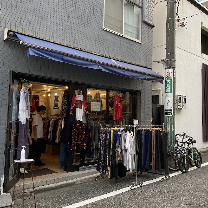 SKROVA スクロバ