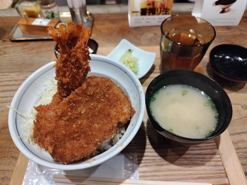 Niigata Katsudon Tarekatsu - Shibuya Store — 3