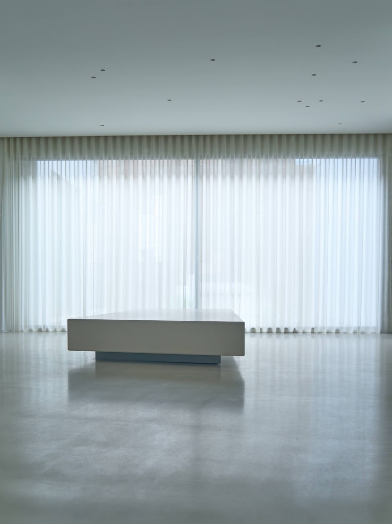 YOKE AOYAMA — 2