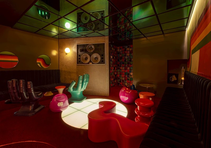 Hi-Fi Disco Bar Chaos|music bar