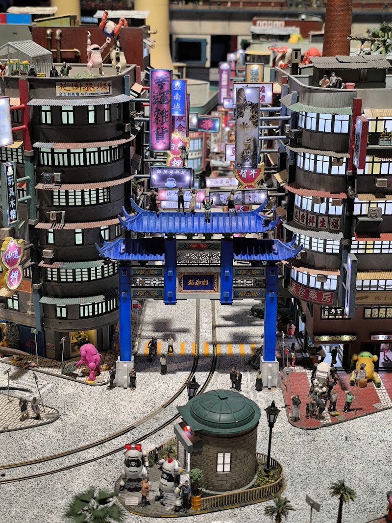 Small Worlds (スモール ワールズ) — 2