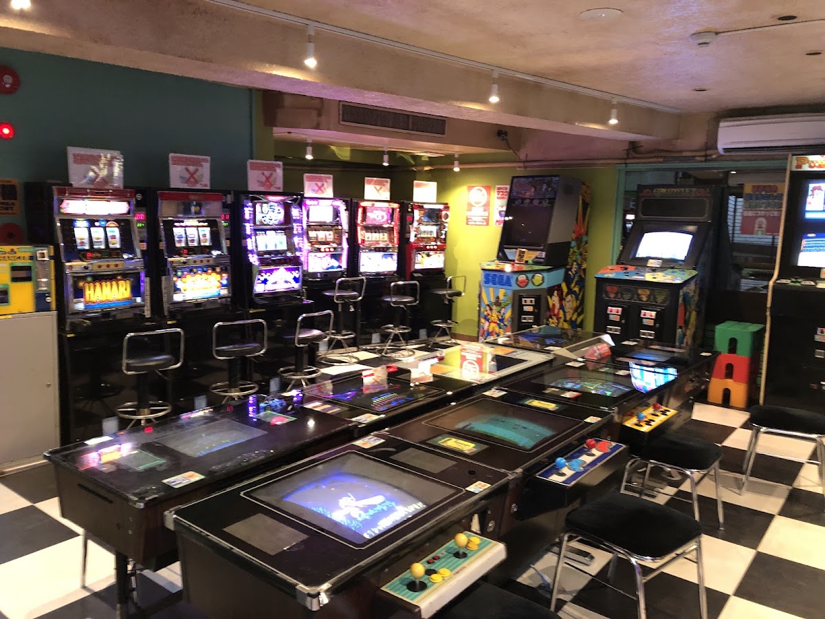 Ikebukuro Mikado Game Center (池袋ミカド) — 2