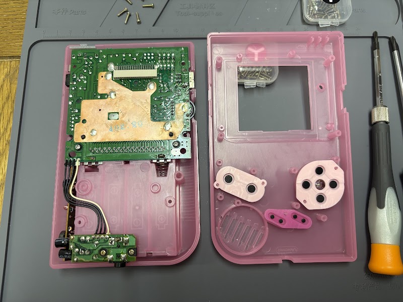 Gameboy Mod Workshop at Akihabara, Tokyo — 2