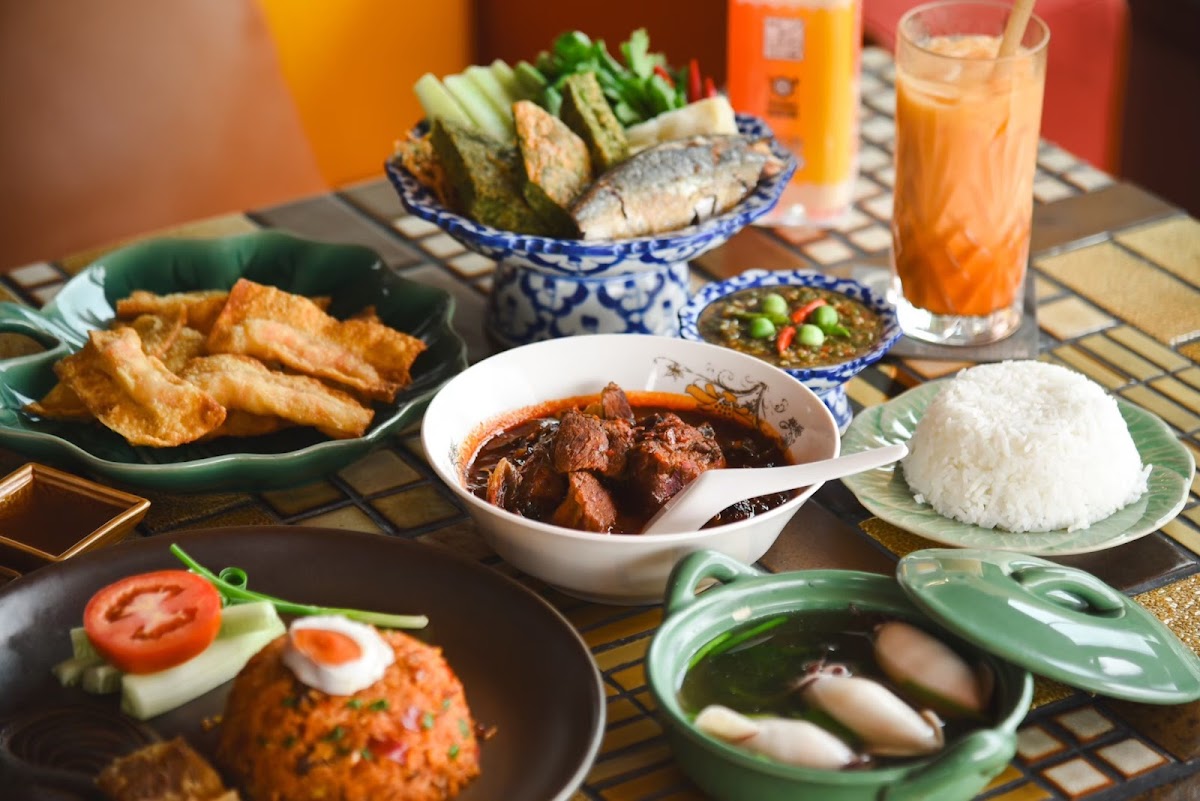 Supanniga Eating Room Tha Tien — 3