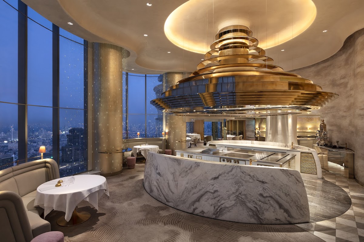Chef's Table by Lebua (シェフズ・テーブル・バイ・レブア)