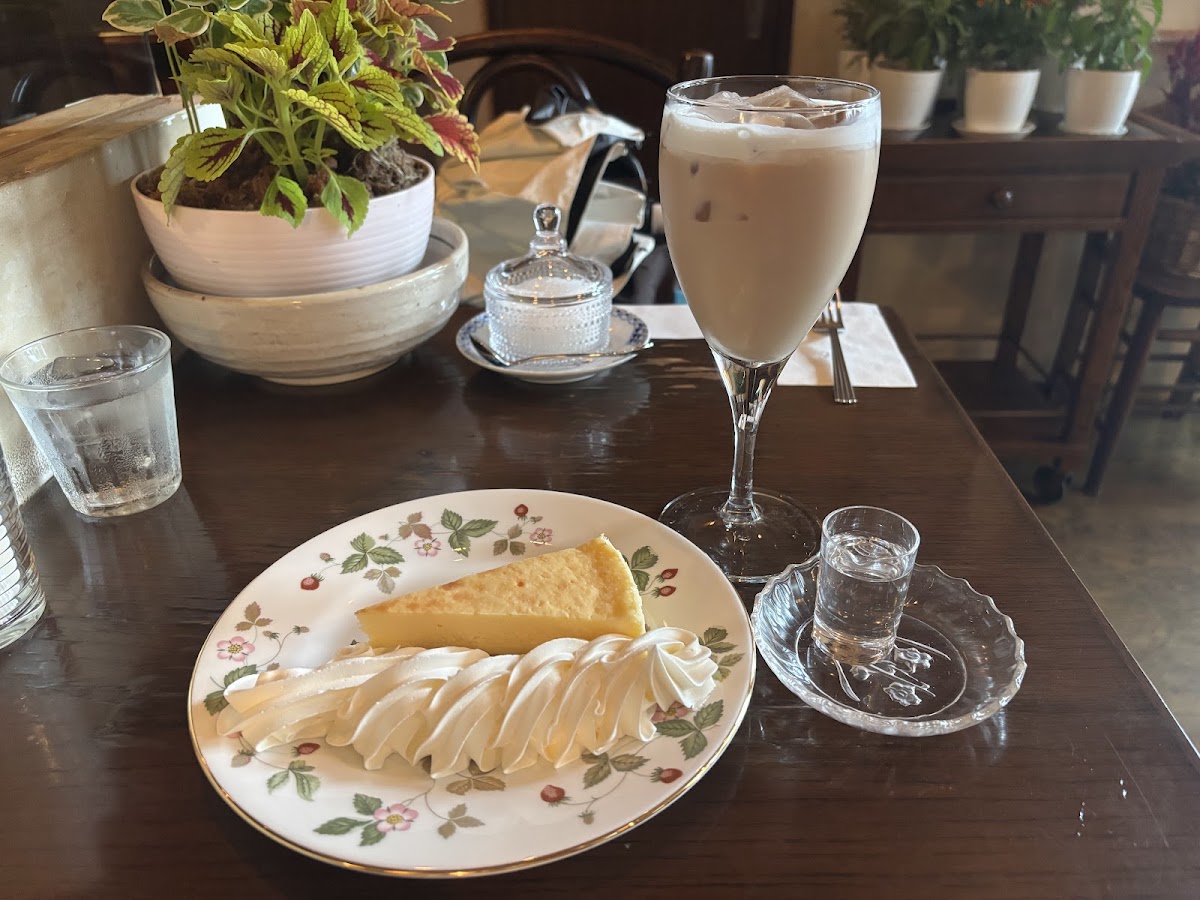 Takayama Coffee (タカヤマコーヒー) — 2