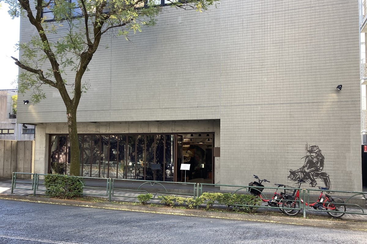 Yohji Yamamoto Aoyama Store (ヨウジヤマモト 青山店)