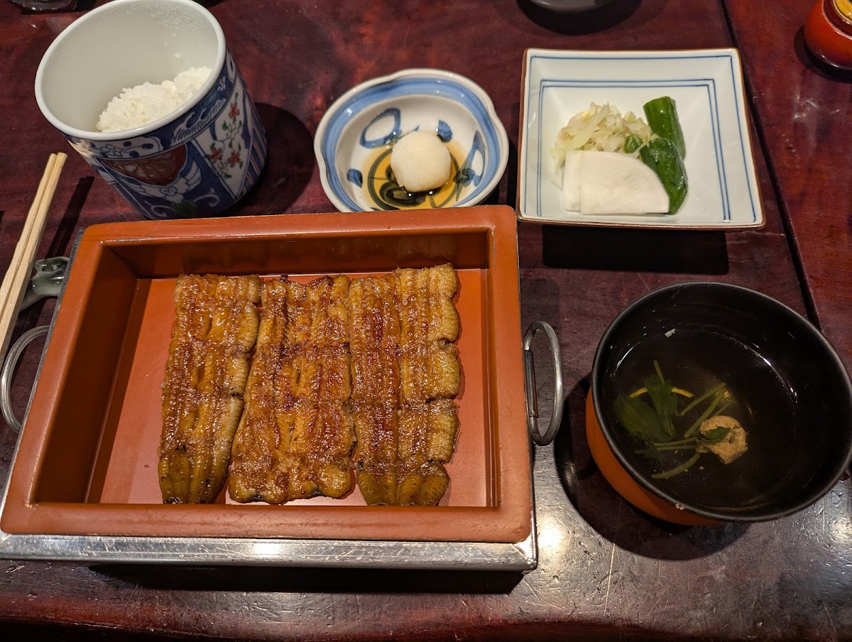 Nodaiwa Bekkan (野田岩 別館) — 2