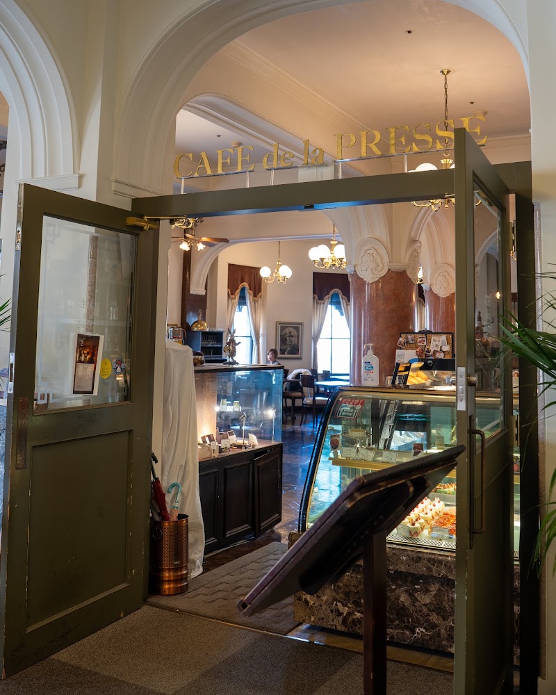 Cafe de la Presse