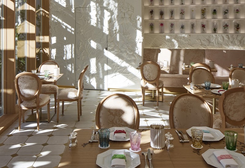 Café DIOR by Anne-Sophie Pic Bamboo Pavilion