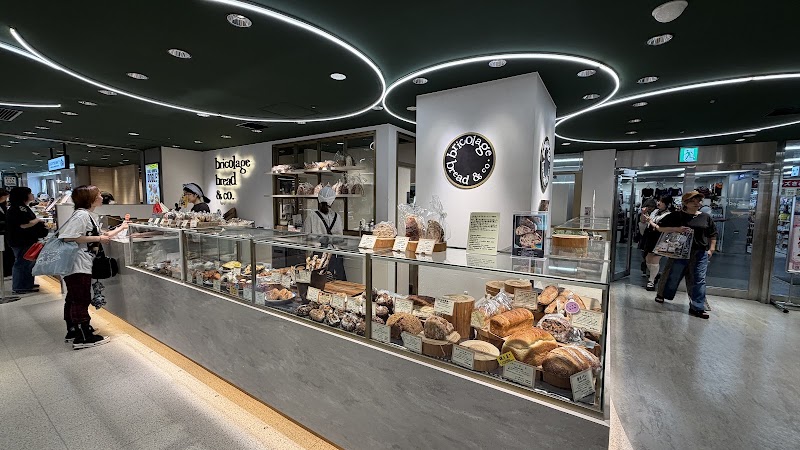 bricolage bread & co. — 2