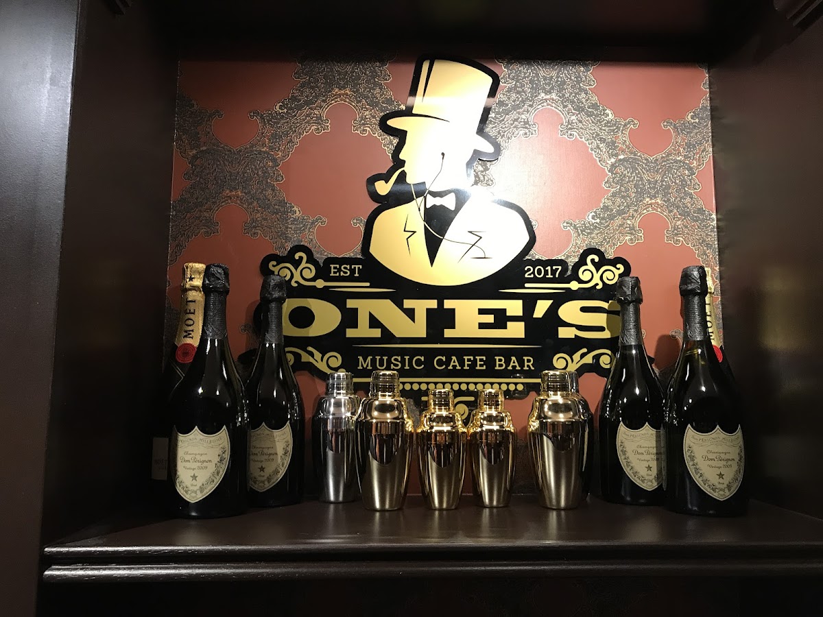 Music Cafe Bar ONEs — 3