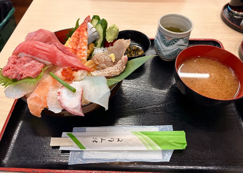 Noguchi fish store and restaurant — 3