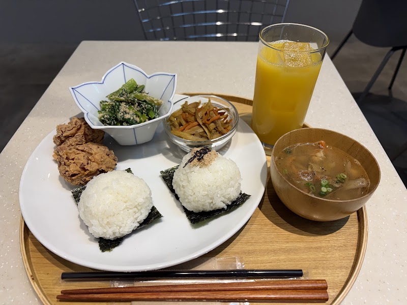 Onigily Cafe 代々木公園店 — 3